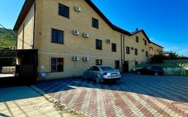 Zhemchuzhina Family Guest House
