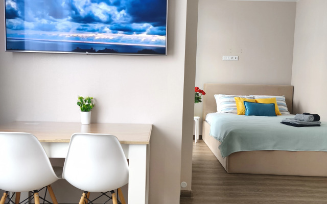 Sovremennaya Studiya V Novo Komarovo Flat