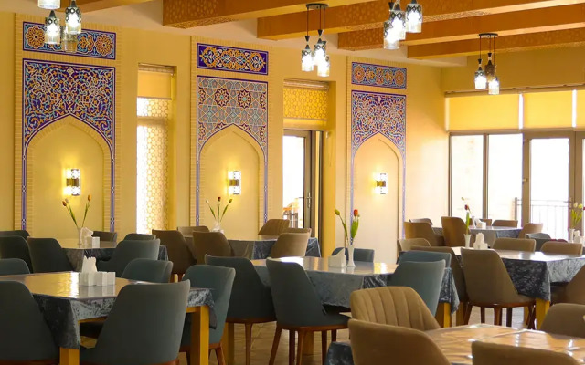 Dunyo Palace Hotel