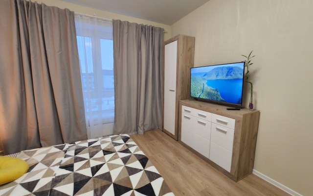 Pervaya Studiya Na Laryushina 4/1 Apartments