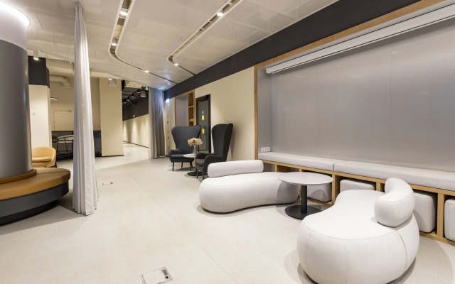 Biznes-Klass Naprotiv Metro Apartments
