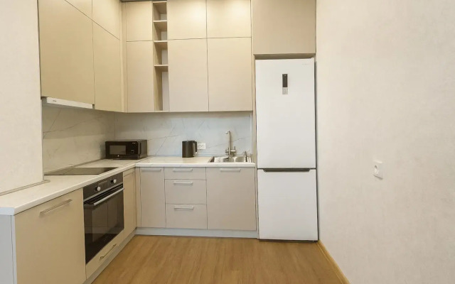 Na Glavnoy Naberezhnoy Goroda Flat