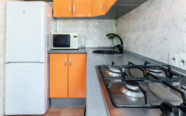 Апартаменты Евродвушка Братский 40