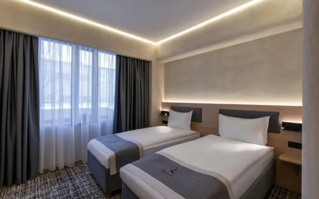 Отель Renion City