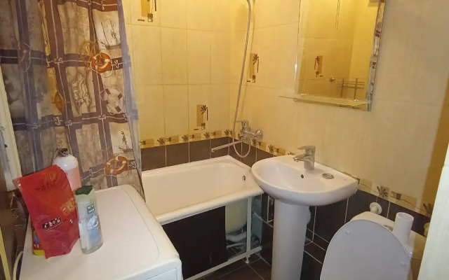 Uyutnaya Na 4 Gostya Ul Pervomayskaya 69 Flat