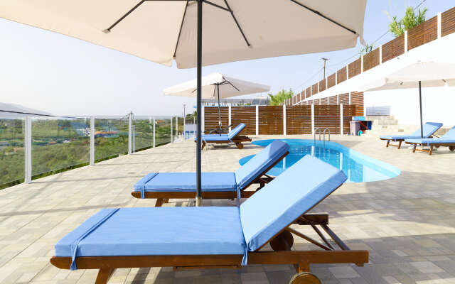 Lake View Suites Hotel