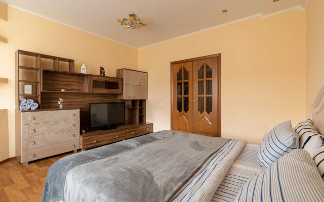 Апартаменты на Профсоюзов 18/1