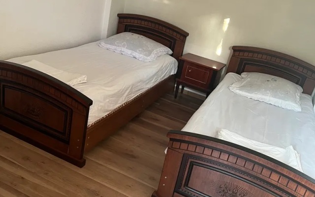 David Private House
