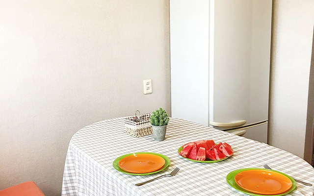 Апартаменты в центре Колпино с видом на парк, большая парковка