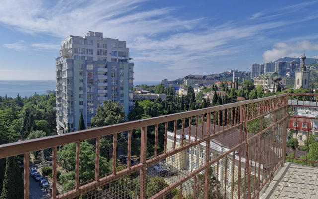 Atlant Alushta 2 Flat
