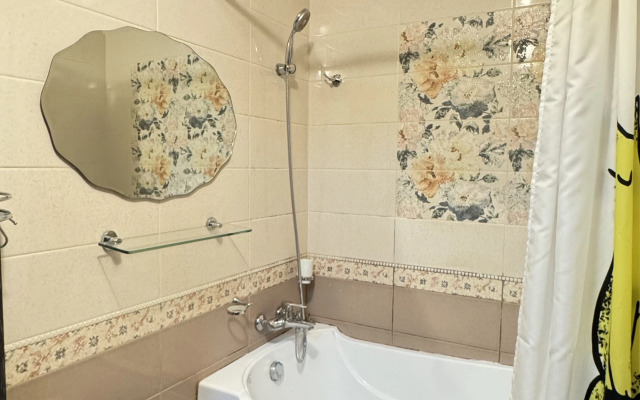 2-kh Komnatnaya Vozle SK Yenisey Flat