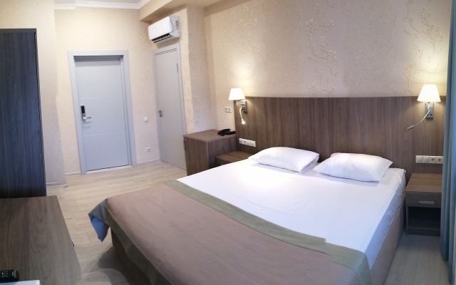 Shamsi Kholl Guest House