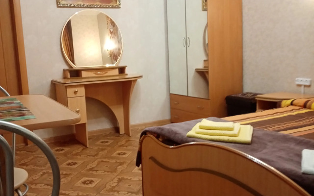 Komfortnaya Studiya V Chastnom Domovladenii Vozle Vokzalov Flat