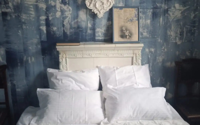 Апартаменты Дом с витражом