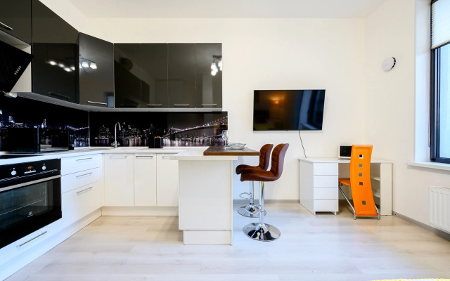 Na Aleksandra Matrosova, dom 3 Apartments