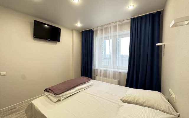 Апартаменты ФОРД против ФЕРРАРИ