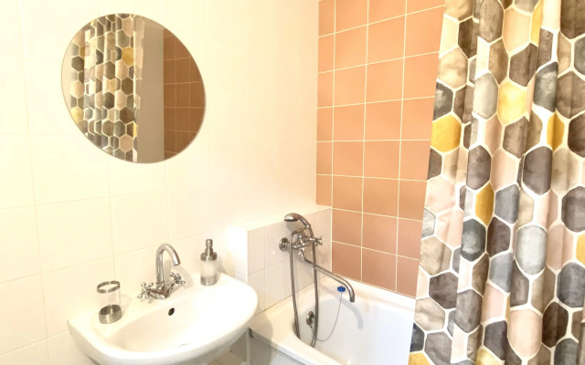 Chervishevskiy trakt 47 k 4/4 Apartments