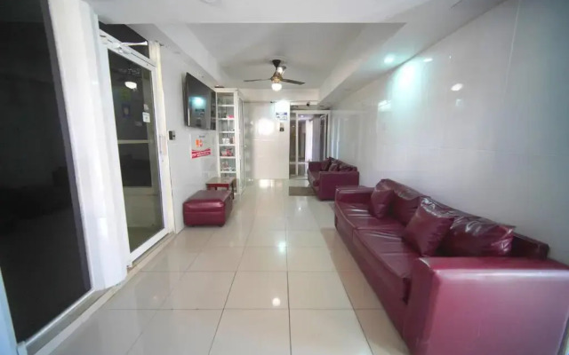 Tropical Island Hotel