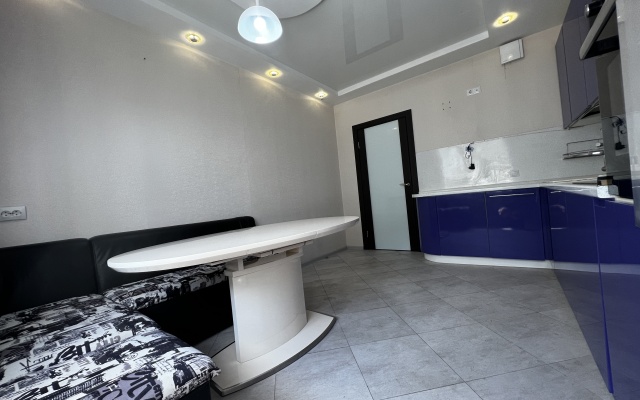 Kvartira Alexhome Rp Sverdlovskiy Mikhaila Marchenko 8 Apartments