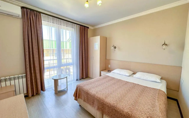 Romashka Hotel