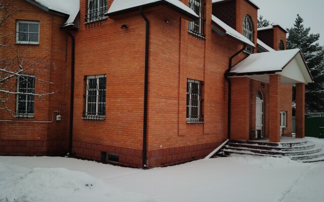 Solnechnyij Guest house