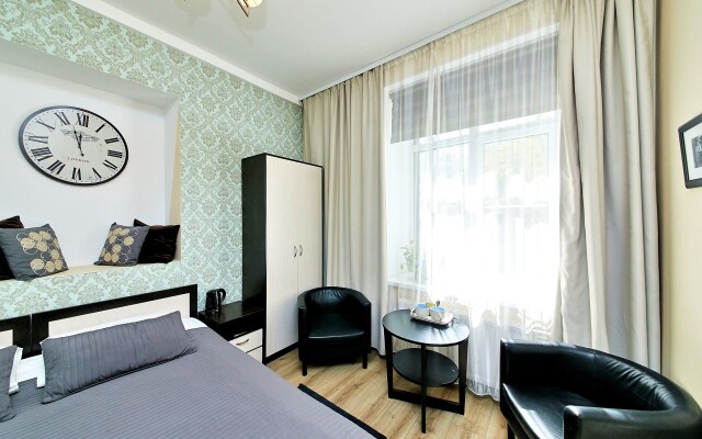Apriori Hotel