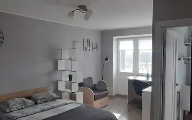 V Samom Tsentre Bresta Flat