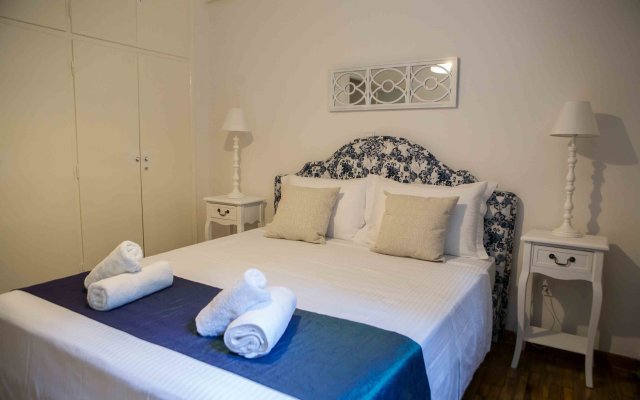 Апартаменты Best House Athens Ampelokipoi Metro (Kolchidos Str.)