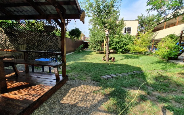 Oksana Guest House