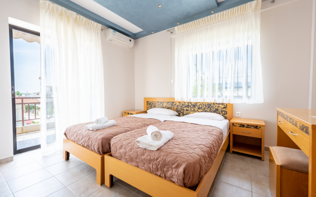 Milonas House Apartments