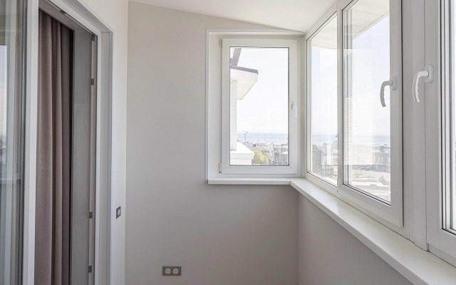 Roskoshnaya dvukhurovnevaya kvartira s sobstvennoy terrasoy Flat