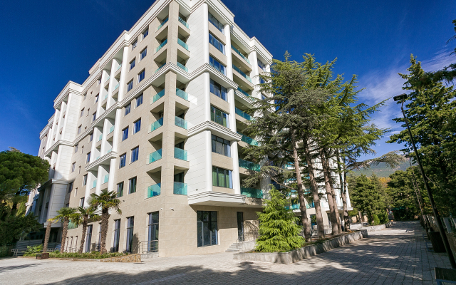 Sky Plaza Apartments