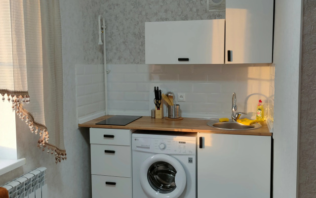 Na Industrialnoy 1A/190 Apartments