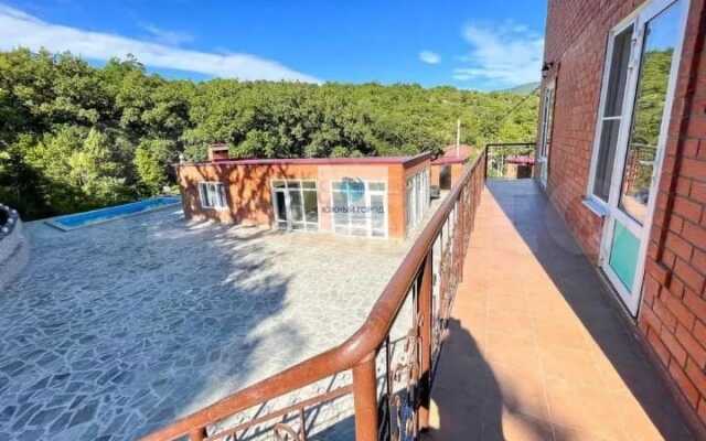 Lyubimaya Dacha Guest House