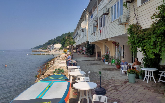 Elling Solnechniy Guest House