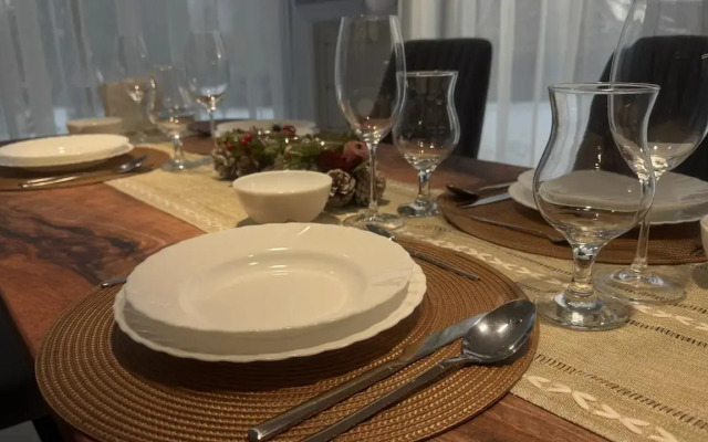 Dom Na Krayu Lesa Private House