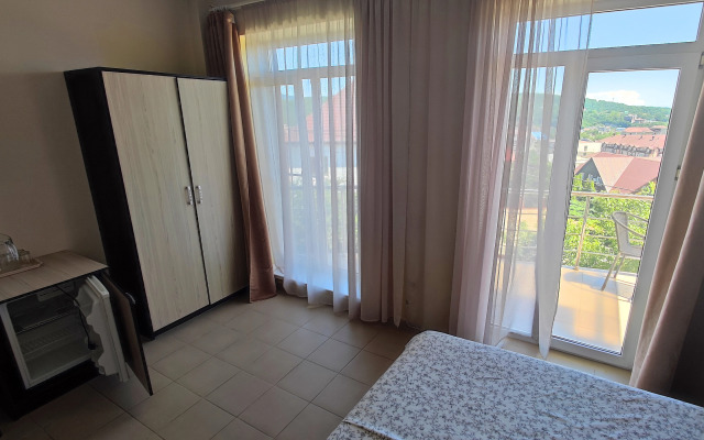 Leto Guest House