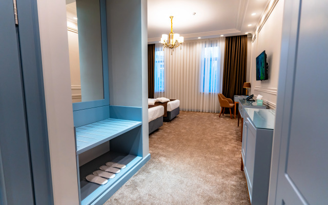 Bravo Hotel