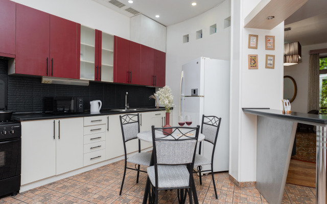 KeyGo #0159, 1 Bedroom, Balcony ,City Center Apartments