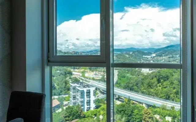Dvukhkomnatnye S Vidom Na Gory Apartments