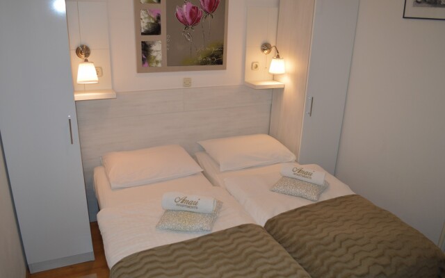 Knezevic Cedo Apartments
