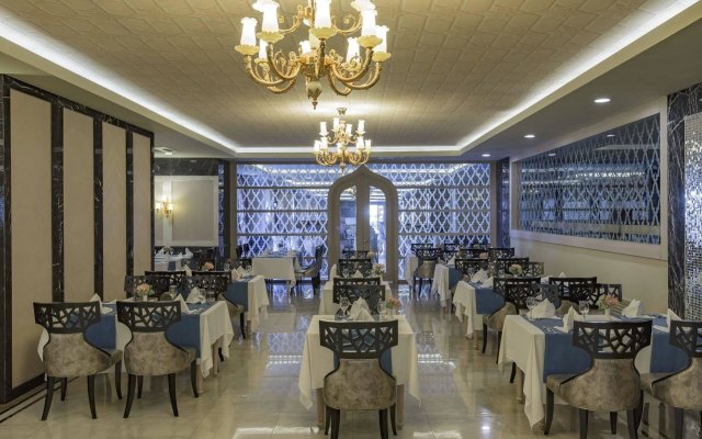 Royal Alhambra Palace All Inclusive Hotel