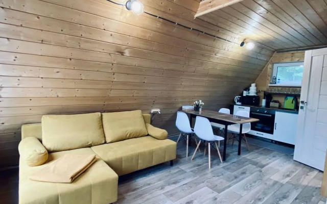 s Baney na Beregu Ozera Chalet