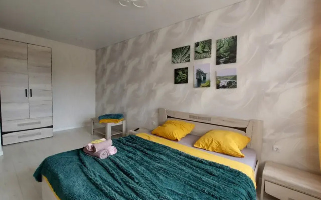 Na Prostornoj SutkiRu Flat