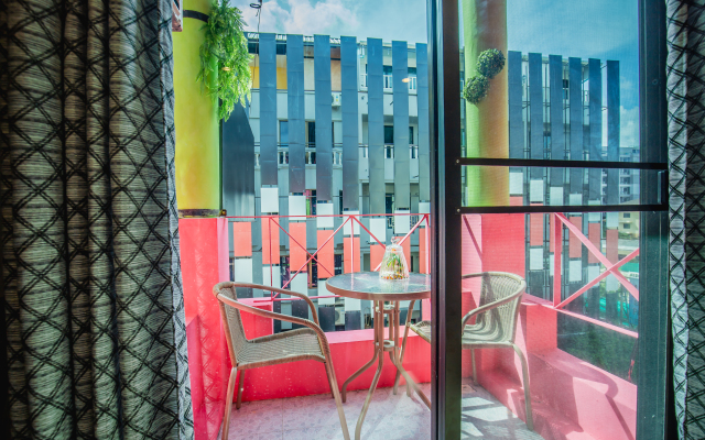 Menulis Coolly House Patong Guest House
