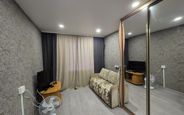 Na Kuznetsova  Flat