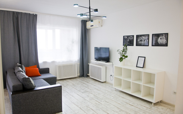 Vgosti 61 Chernoye Na Belom Flat