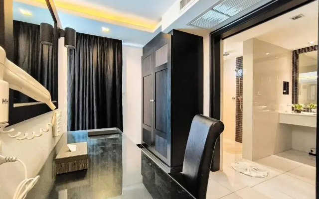 Отель Nova Suites Pattaya by Compass Hospitality