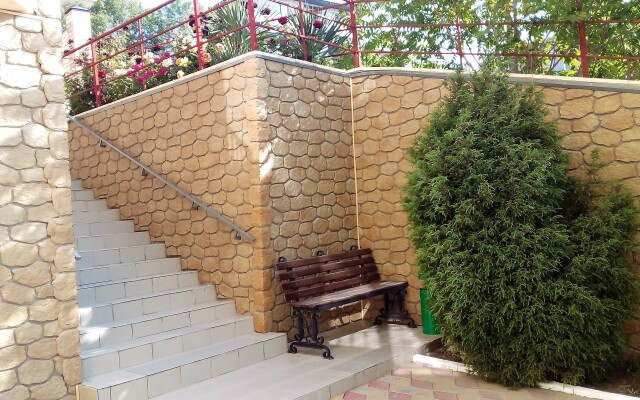 Utyos chastnoye domovladenie Guest House