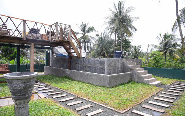 Relax House